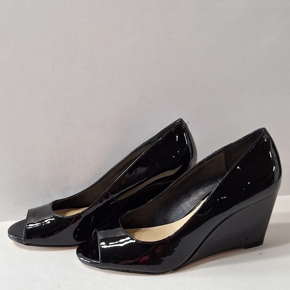Sole Society Black Chaya Patent Leather Peep Toe Dressy Wedges Size 8.5